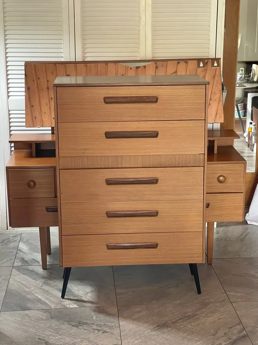 Mid century bedroom suite - Image 2