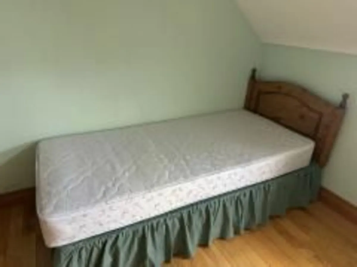 Single bed with headboard & Mattress - Image 3
