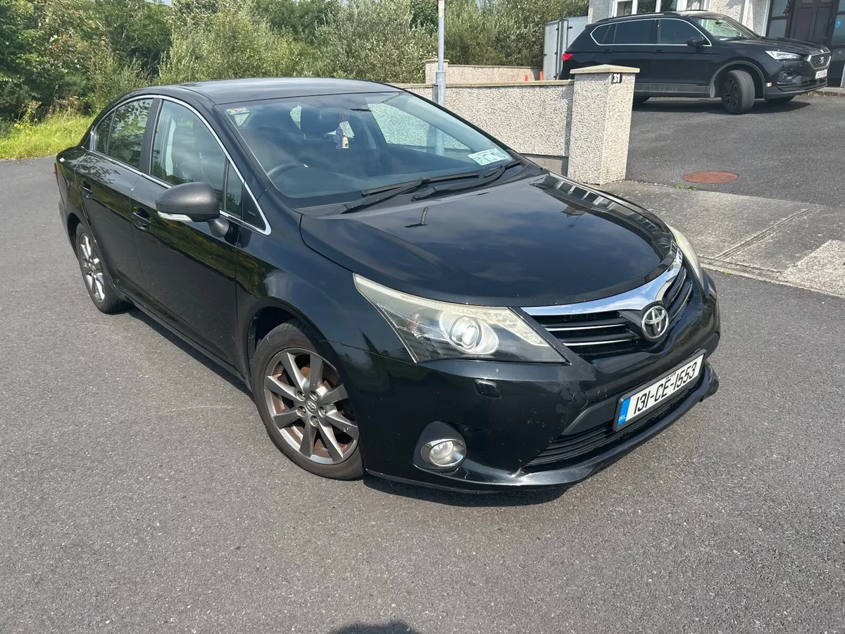 Toyota Avensis 2013 - Image 1