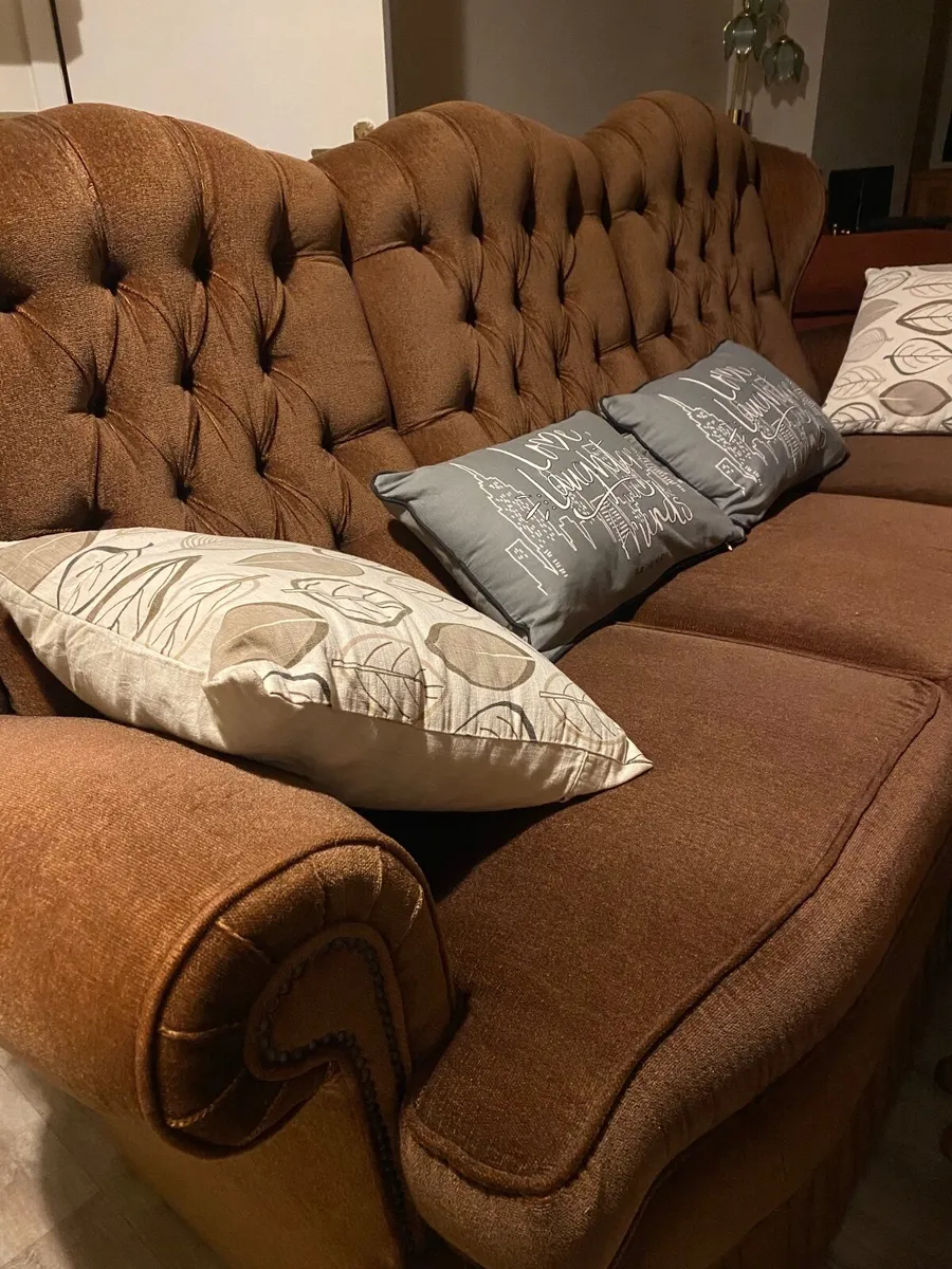 Three seater couch - Image 4