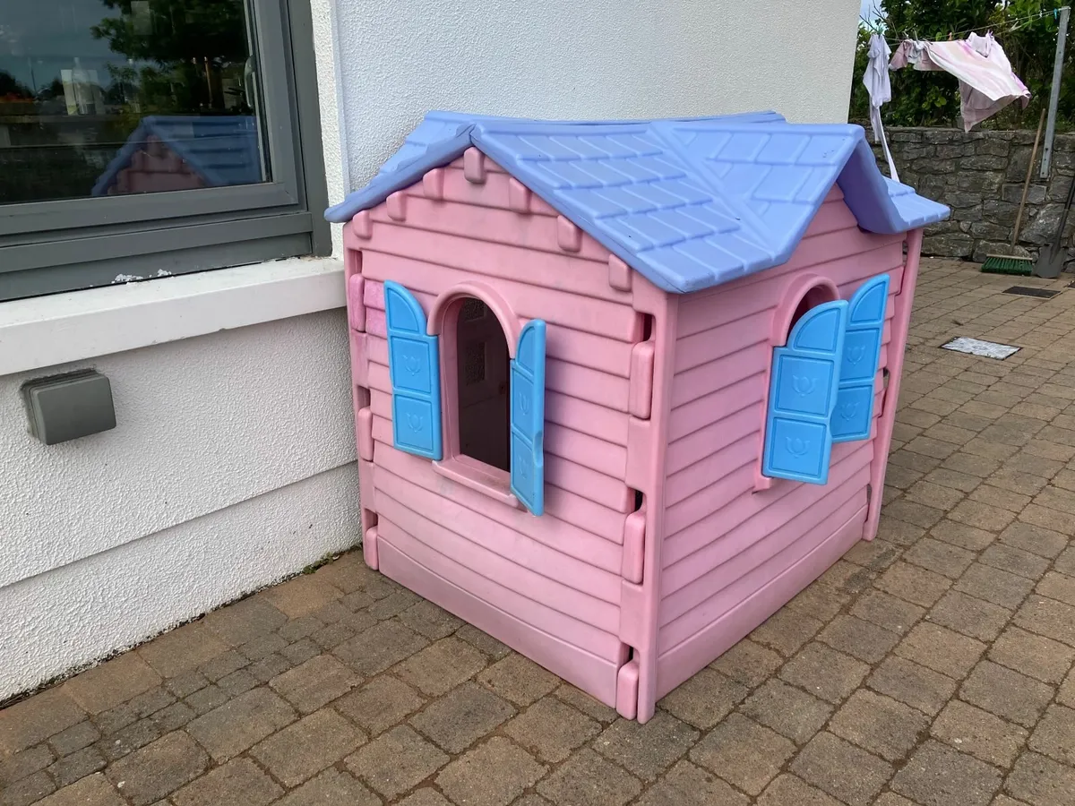 Children's Outdoor Play house