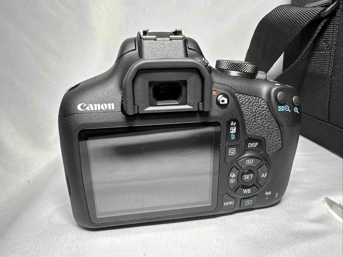 Canon EOS Rebel T7 24.1MP Digital Camera - Image 4