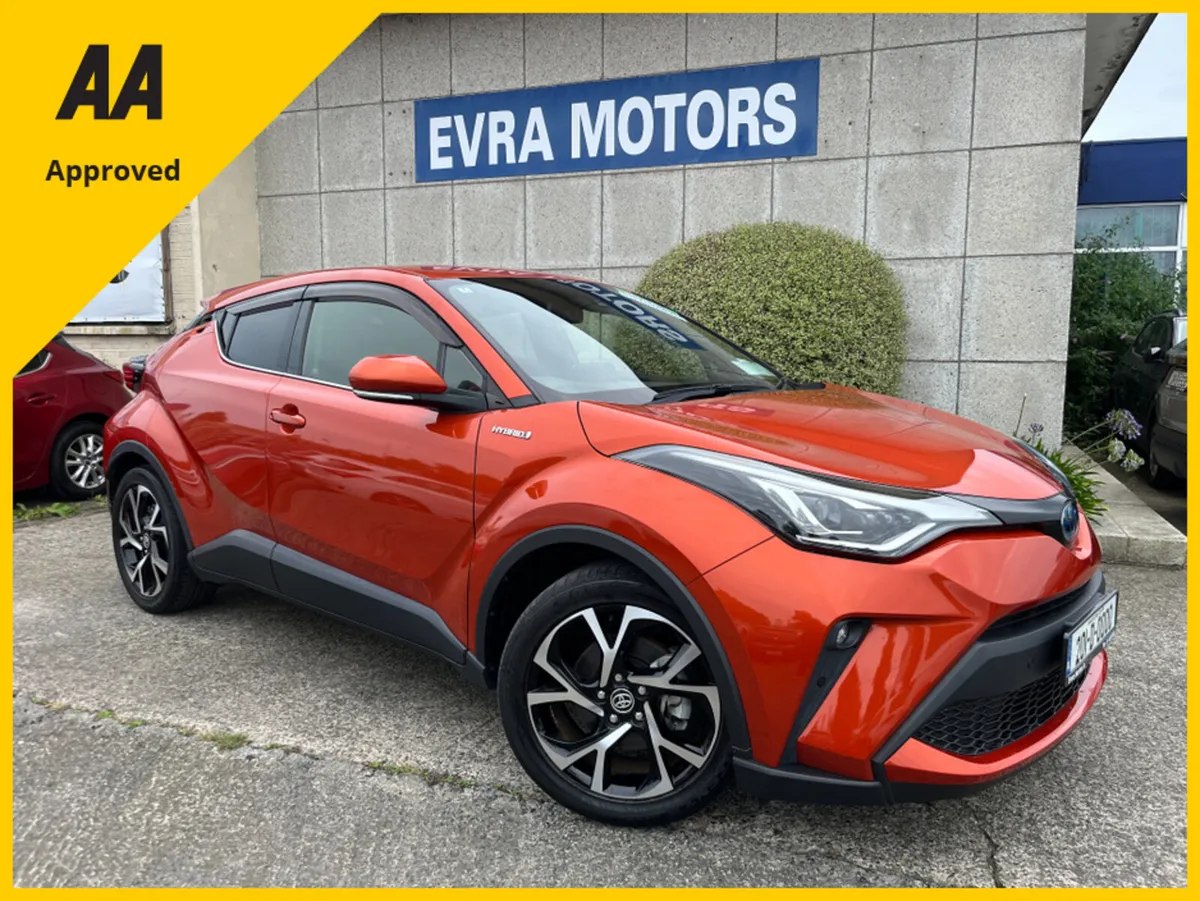 Toyota C-HR SOL HYBRID AUTOMATIC 1.8 PETROL //HIGH - Image 1