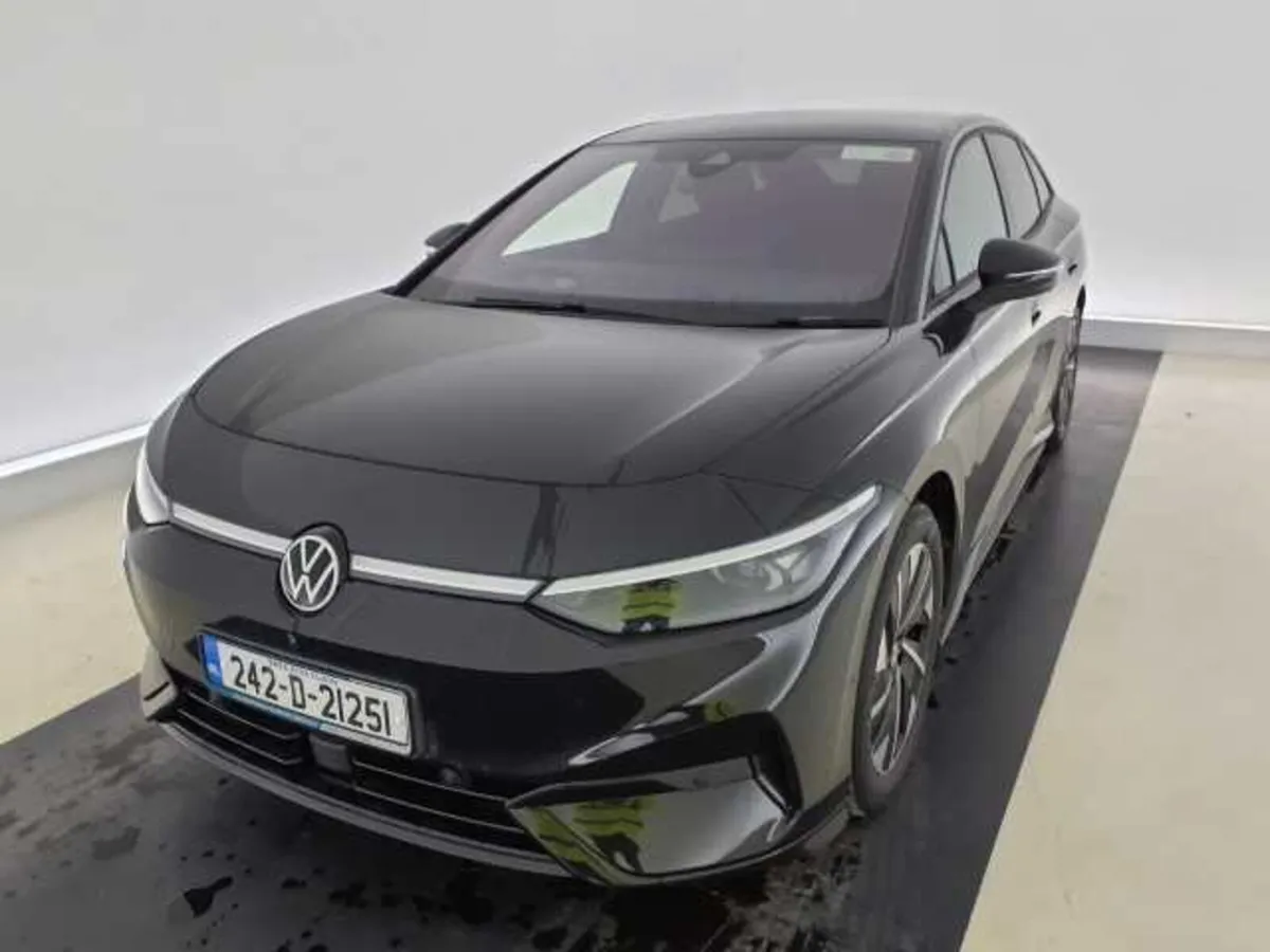 2024 Volkswagen ID.7 Pro For Auction - Image 1