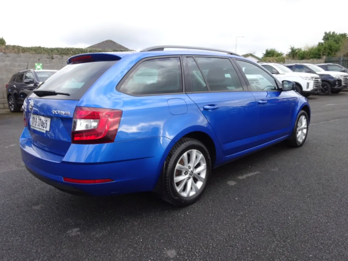 Skoda Octavia 2017 - Image 4