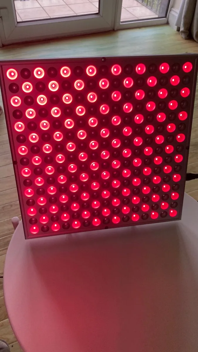 Red Light Therapy Lamp - Image 2