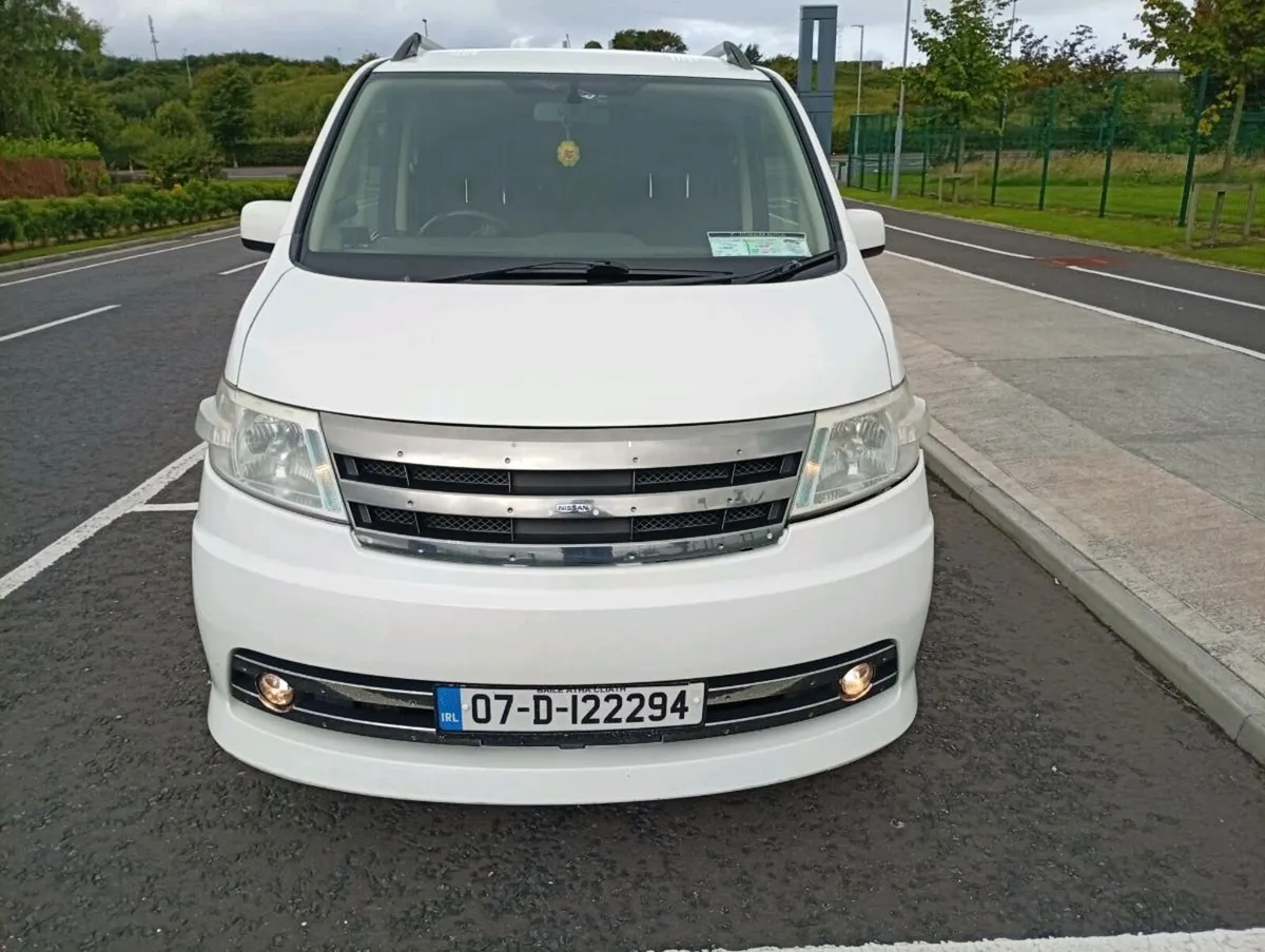 Nissan serena - Image 2