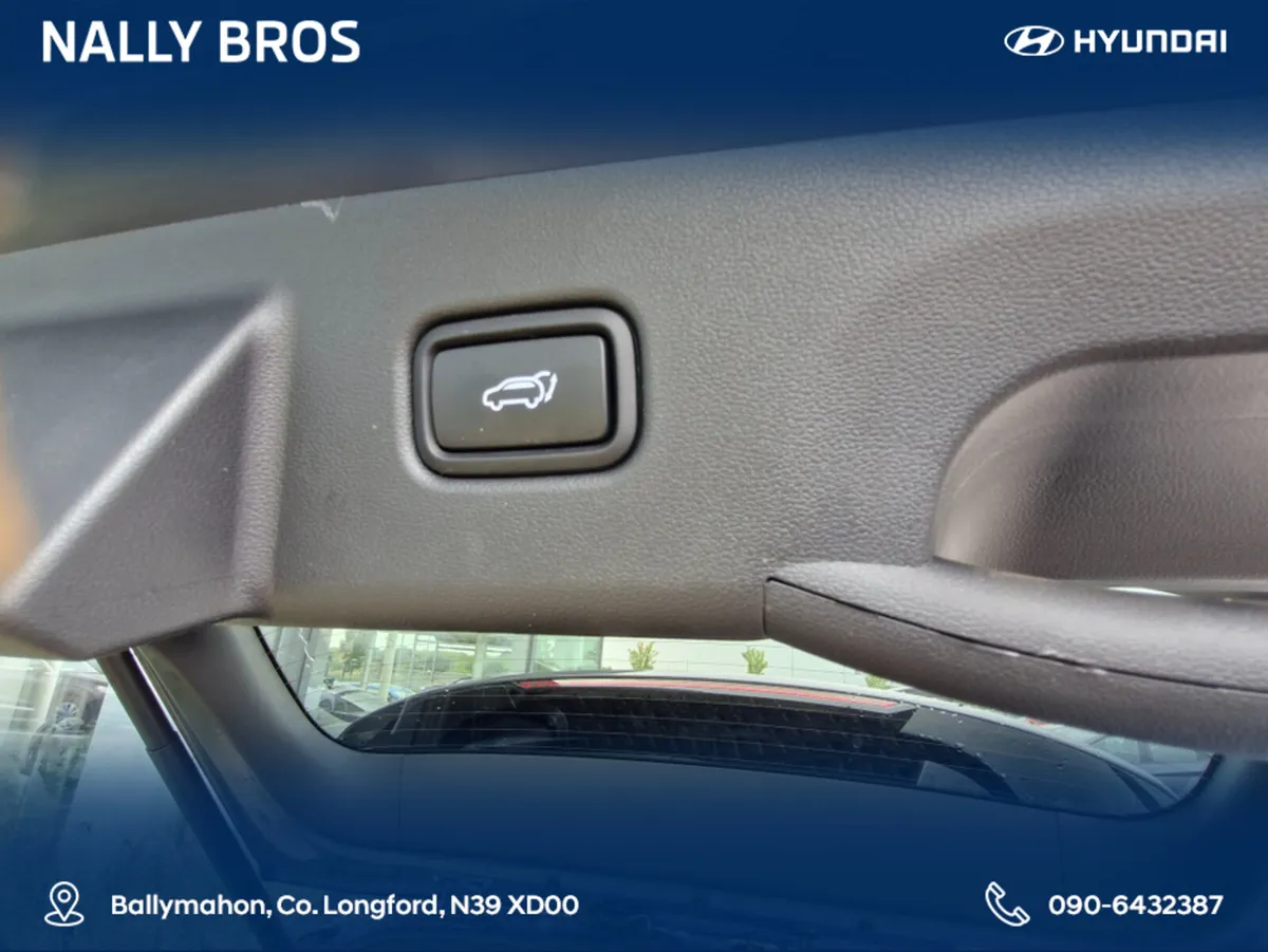 Hyundai Tucson EXECUTIVE PLUS 5DR - Image 2