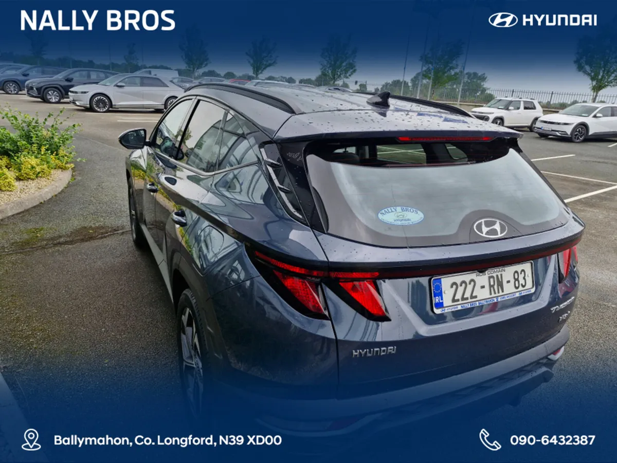 Hyundai Tucson IX35 EXECUTIVE 4WD 5DR AUTO - Image 3