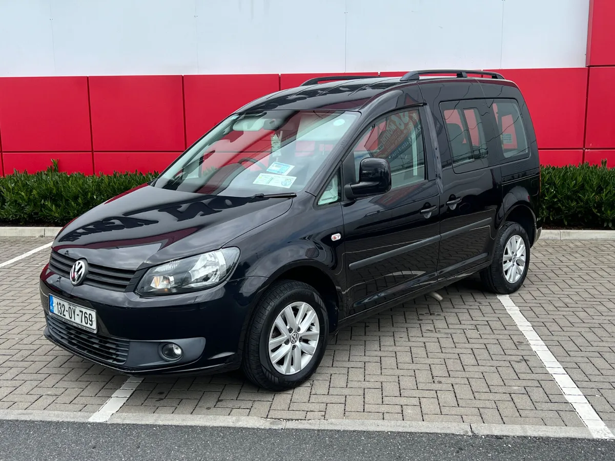 Volkswagen Caddy Wheelchair DSG 50kms - Image 3
