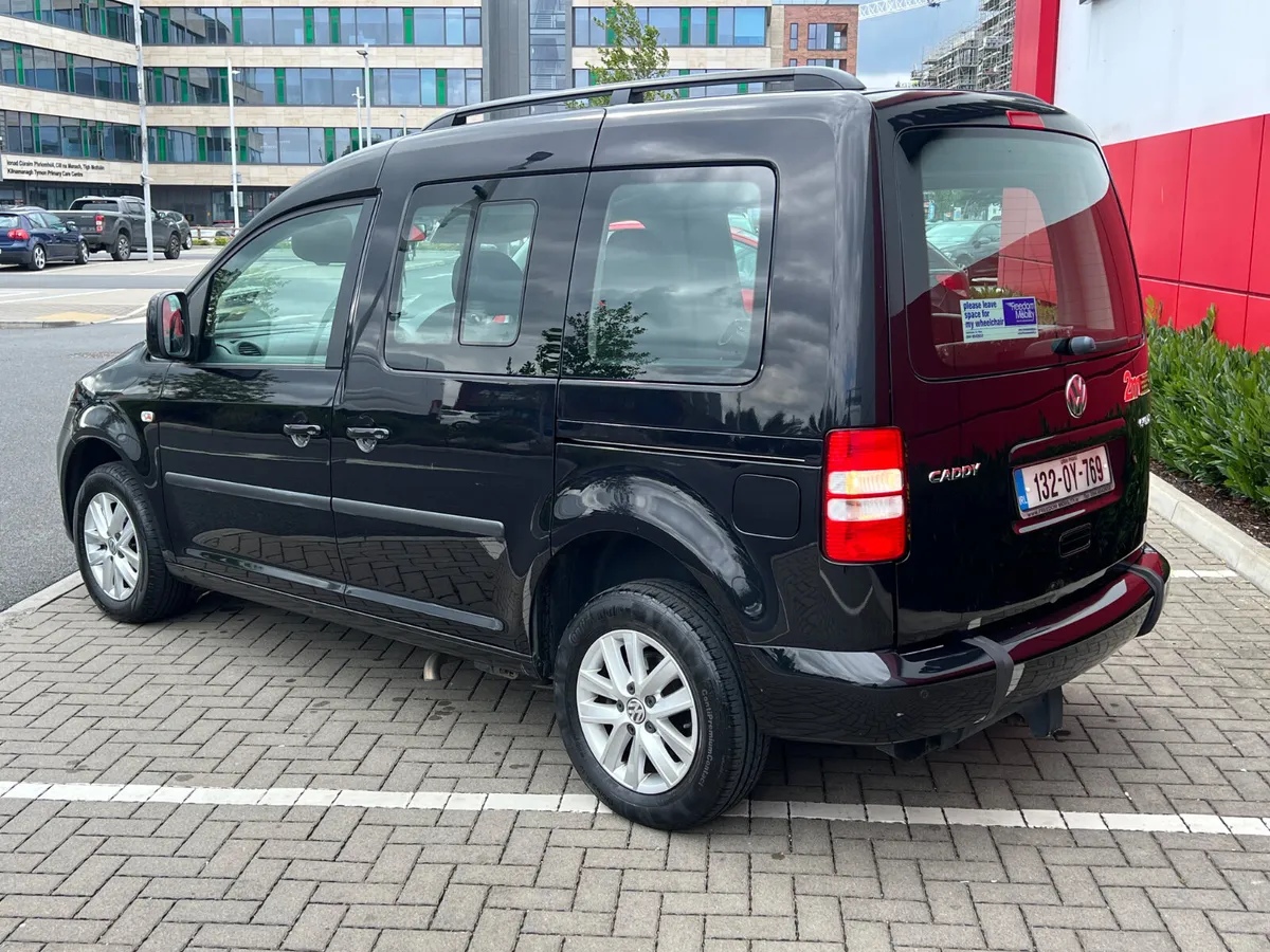 Volkswagen Caddy Wheelchair DSG 50kms - Image 4