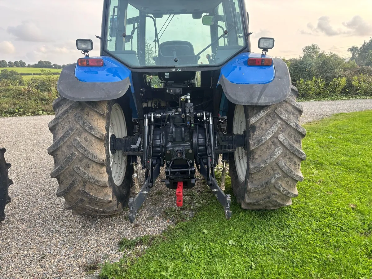 New Holland Ts115 - Image 3