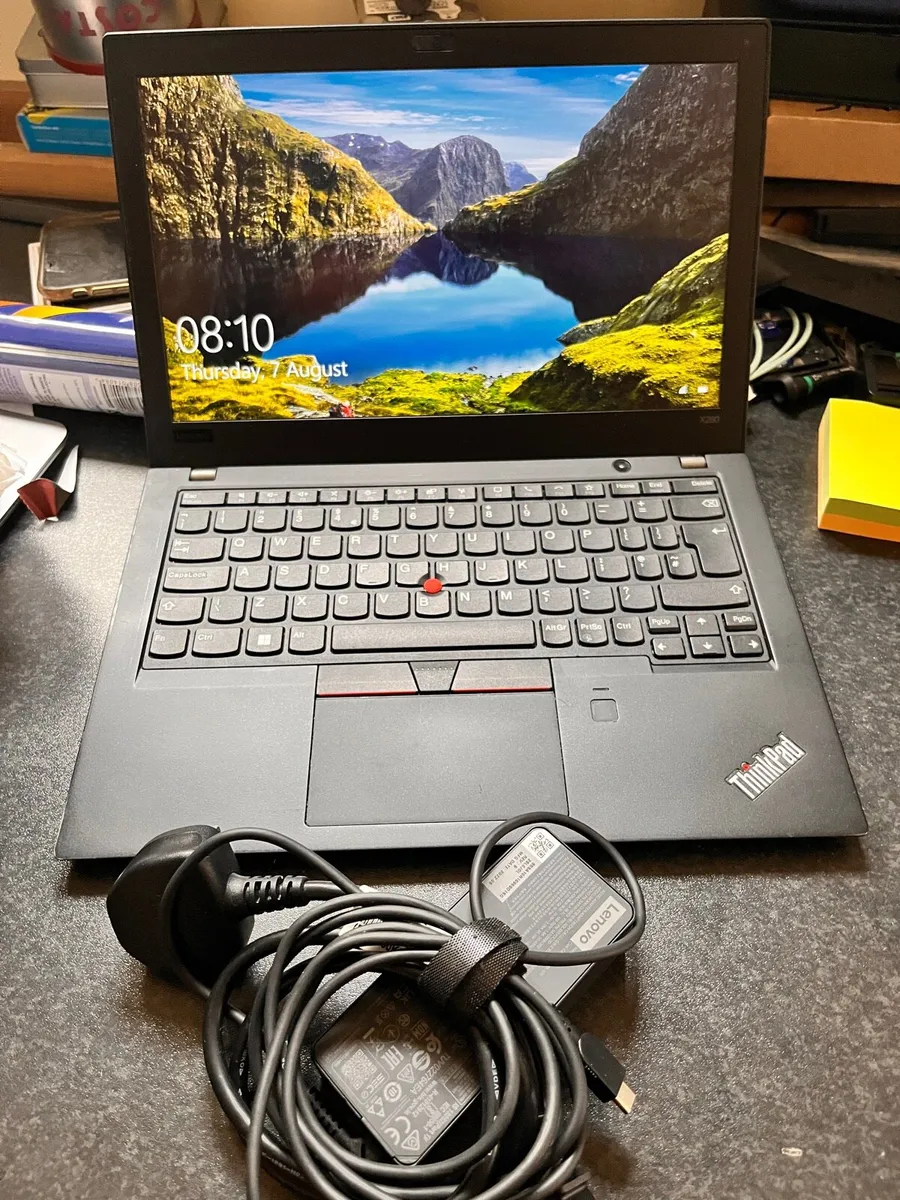 Lenovo ThinkPad X280 - Image 2