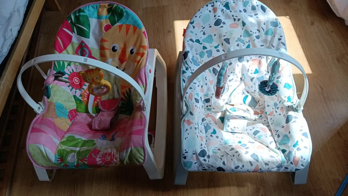 Baby bouncy chairs - Image 1