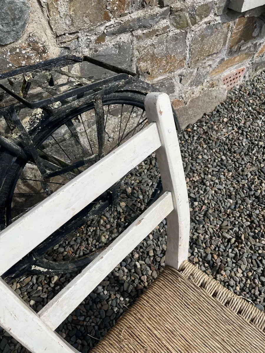 Irish Sugan Chair - Image 4
