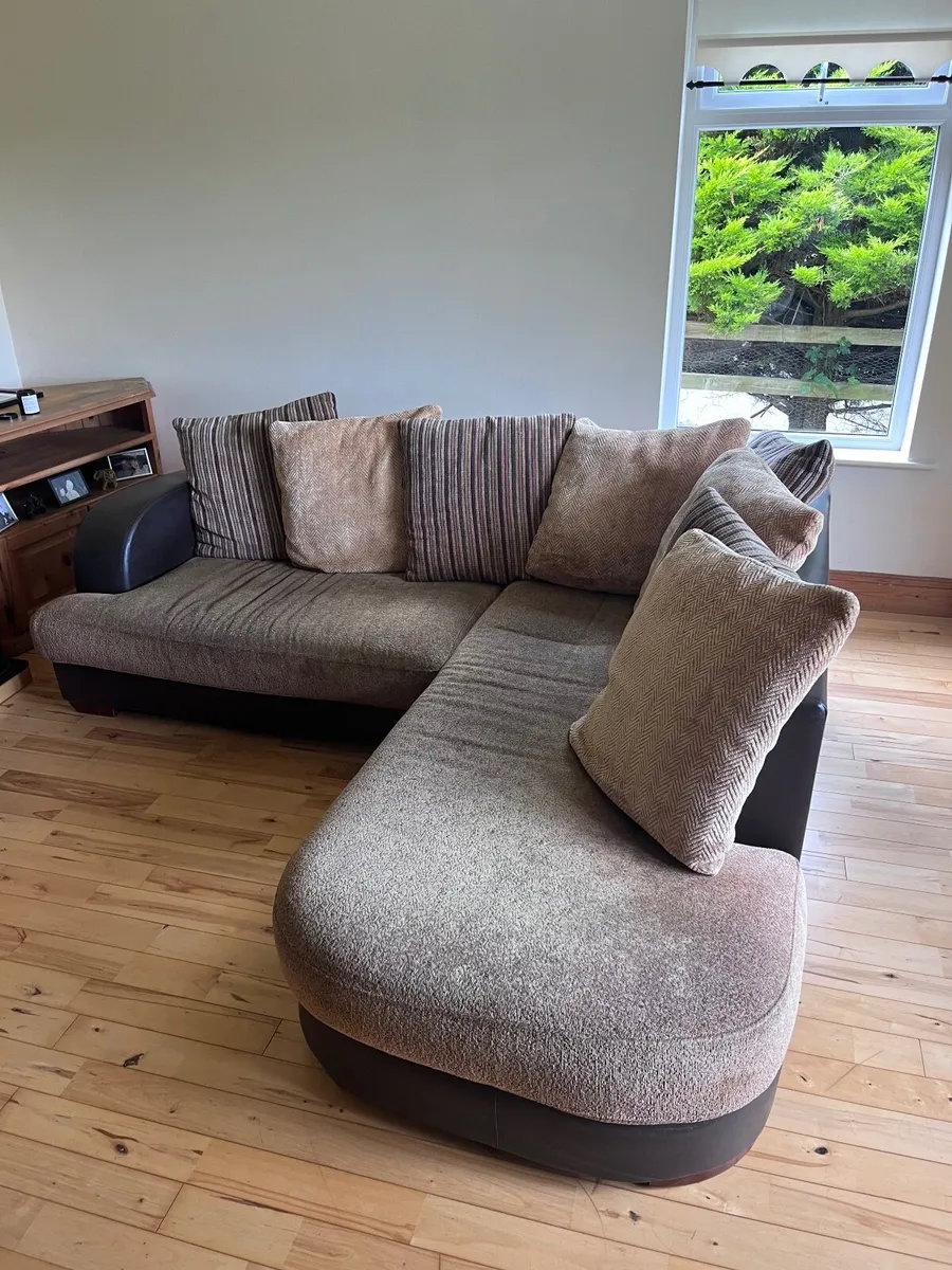 Comfortable corner sofa - Image 3