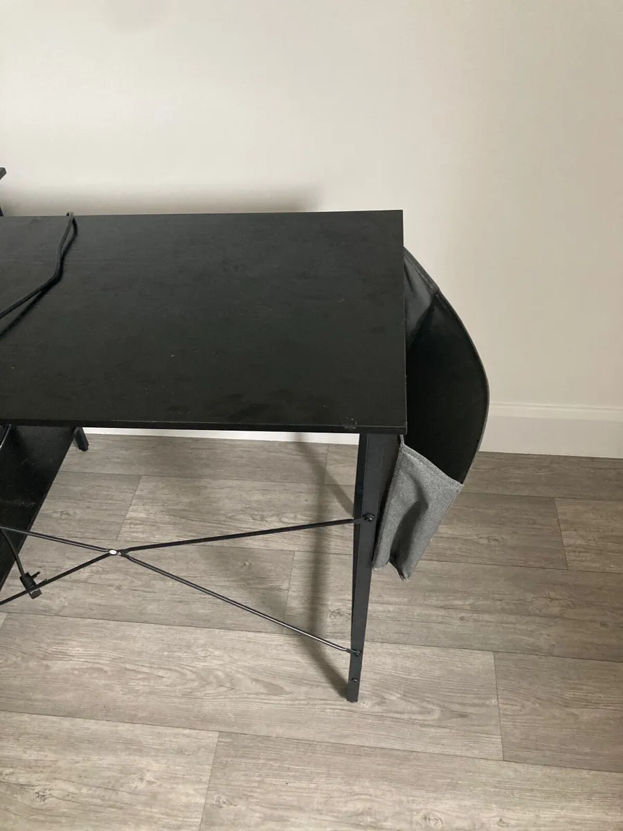 Computer table - Image 2