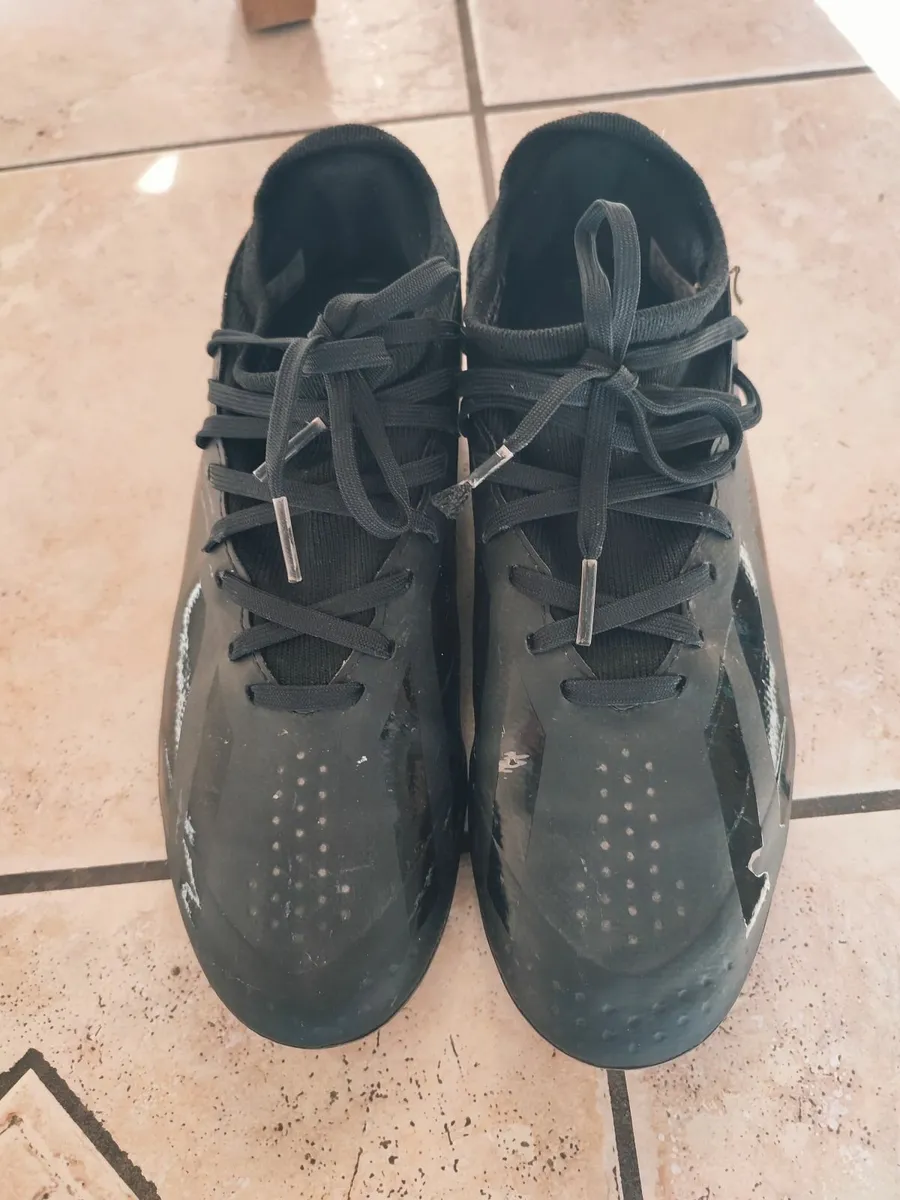 Football shoes - Image 1