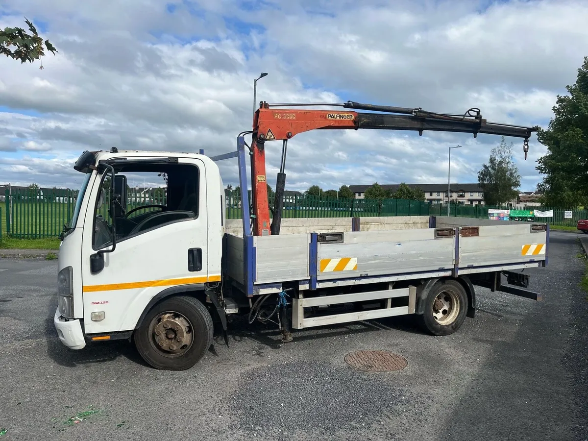 2011 Isuzu Lorry - Image 1