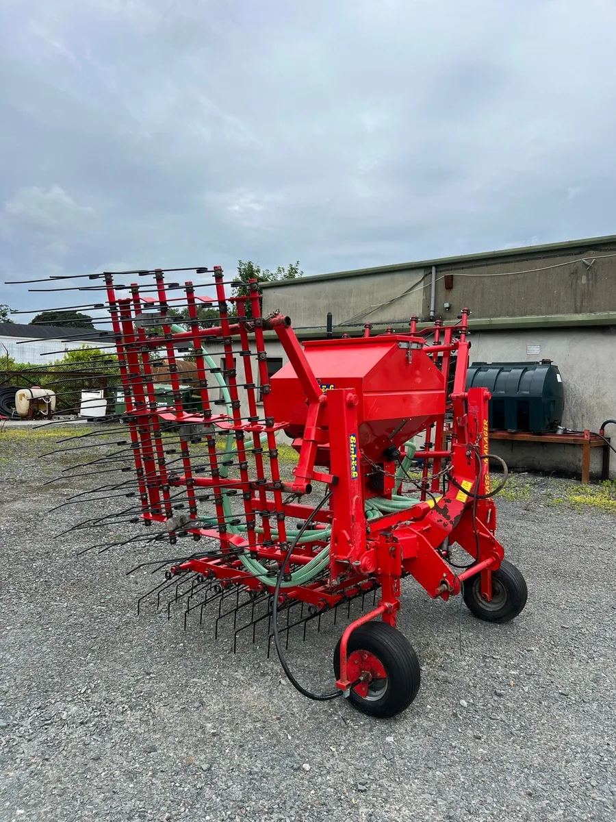 EINBOCK 4.5m PNEUMATIC GRASS SOWER - Image 4