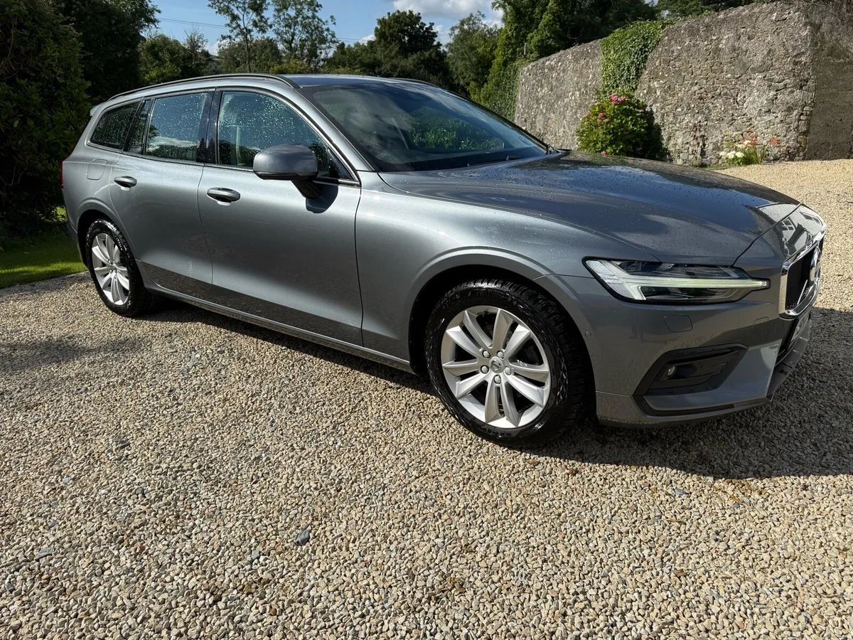 Volvo V60 - Image 1