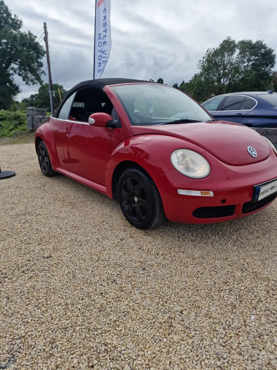 Volkswagen Beetle Convertable - Image 2