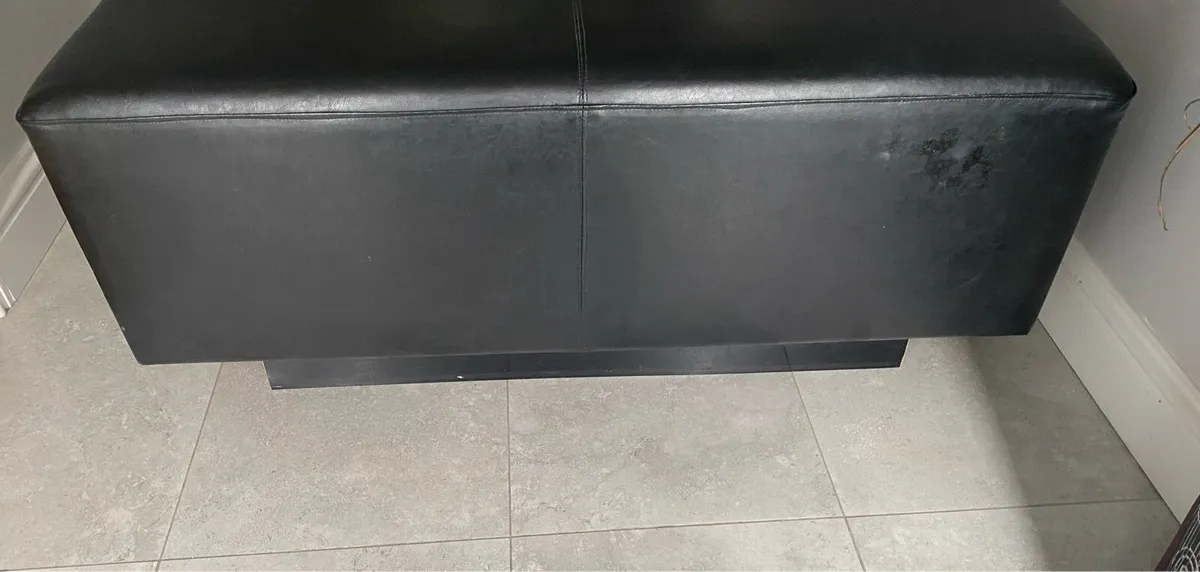Large leather Ottoman - Image 2
