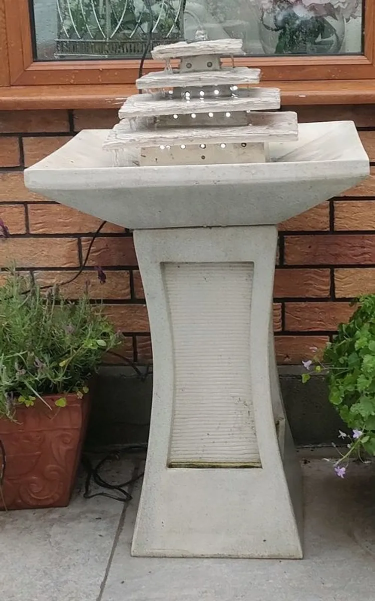 water fountain - Image 2