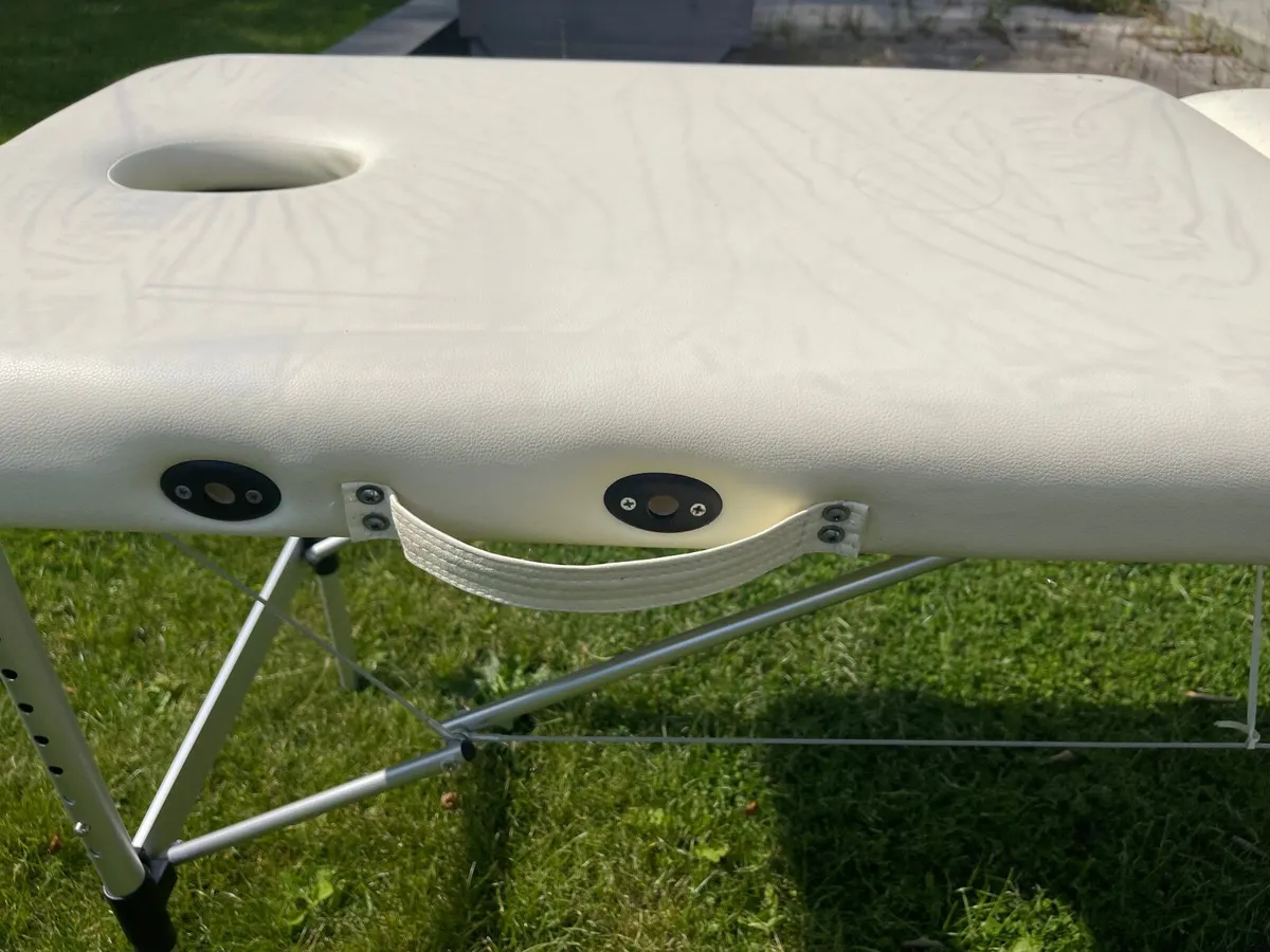 Massage table - Image 3