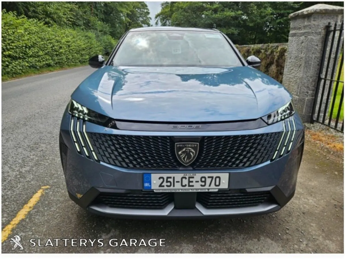 Peugeot 3008 1.2 Mhev Puretech 136bhp Edcs6 GT - Image 2