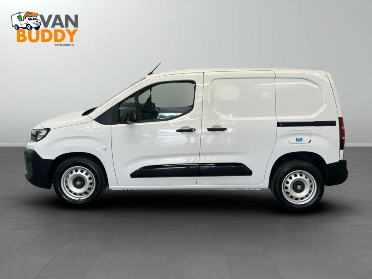 Vauxhall Combo 1.5 Turbo D 2300 Prime Panel Van SW - Image 2