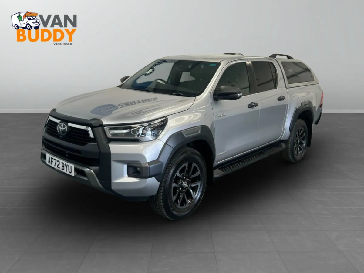 Toyota Hilux 2.8 D-4D Invincible X Auto 4WD Euro 6 - Image 1