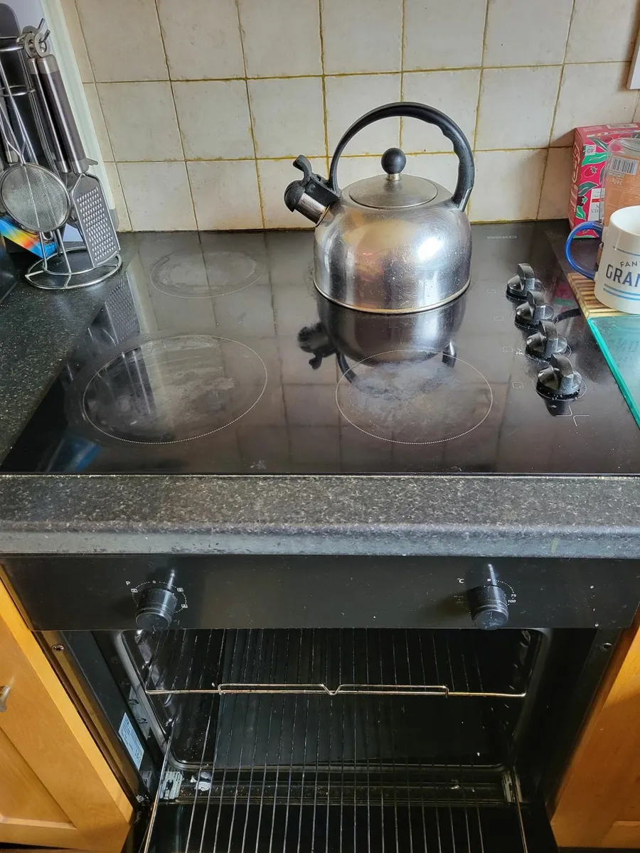 Electric cooker and hob - Image 2