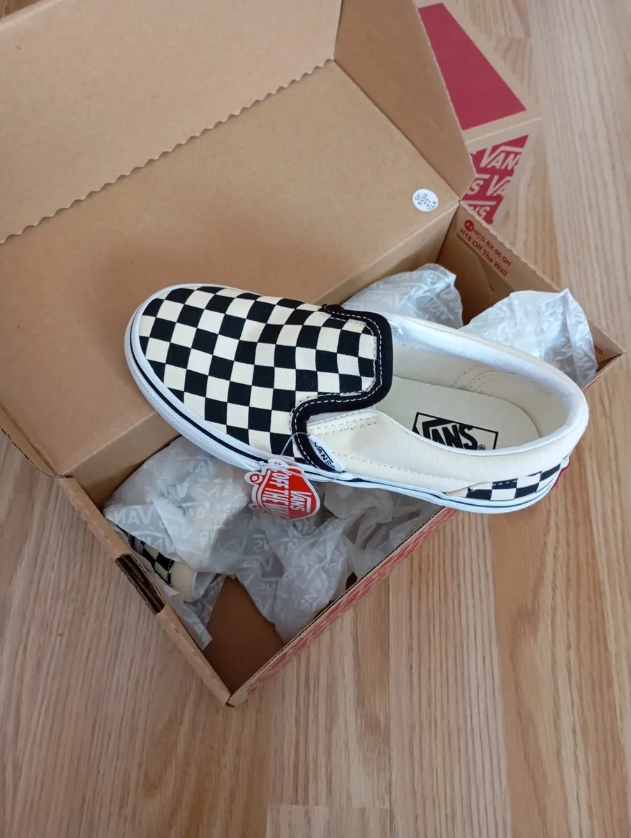 Kids shoes - Image 1
