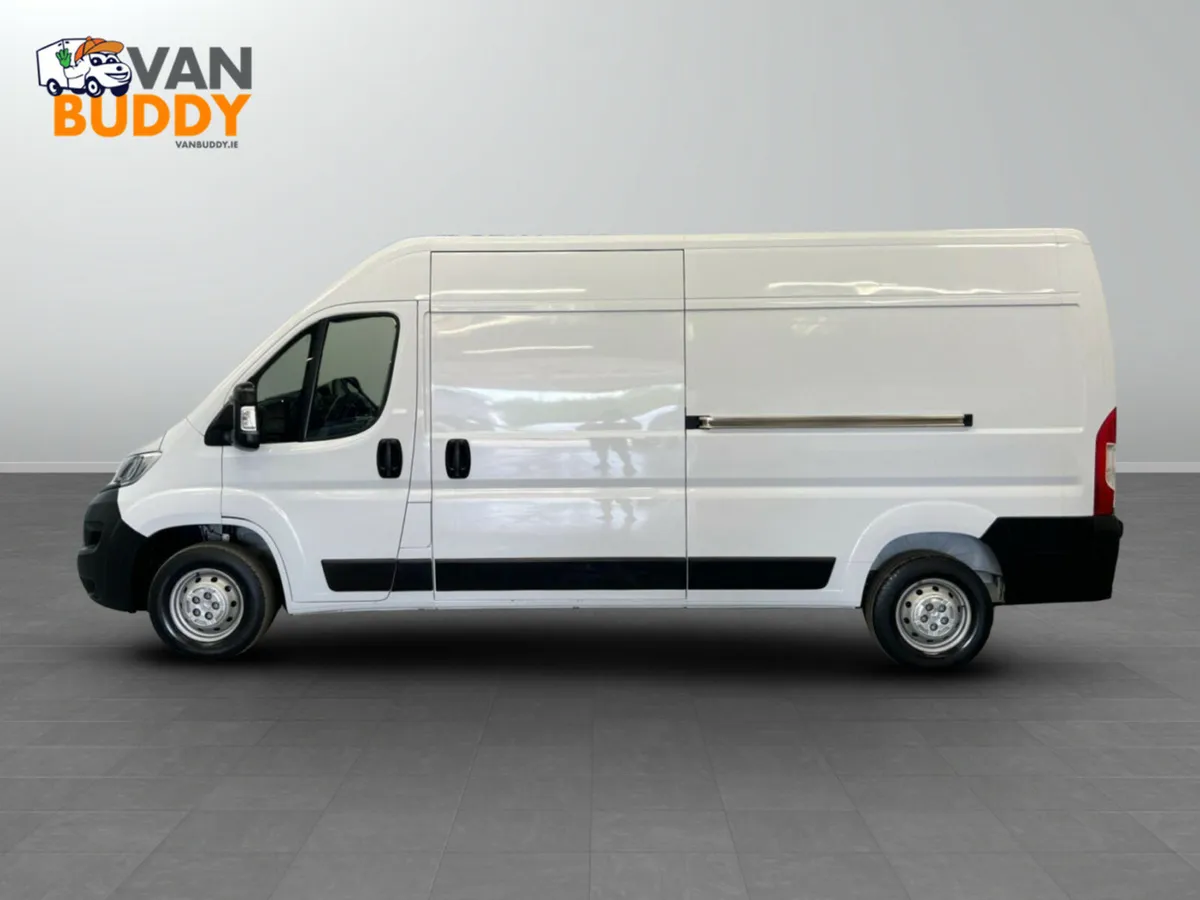 Vauxhall Movano 2.2 CDTi 3500 BiTurbo Dynamic FWD - Image 2