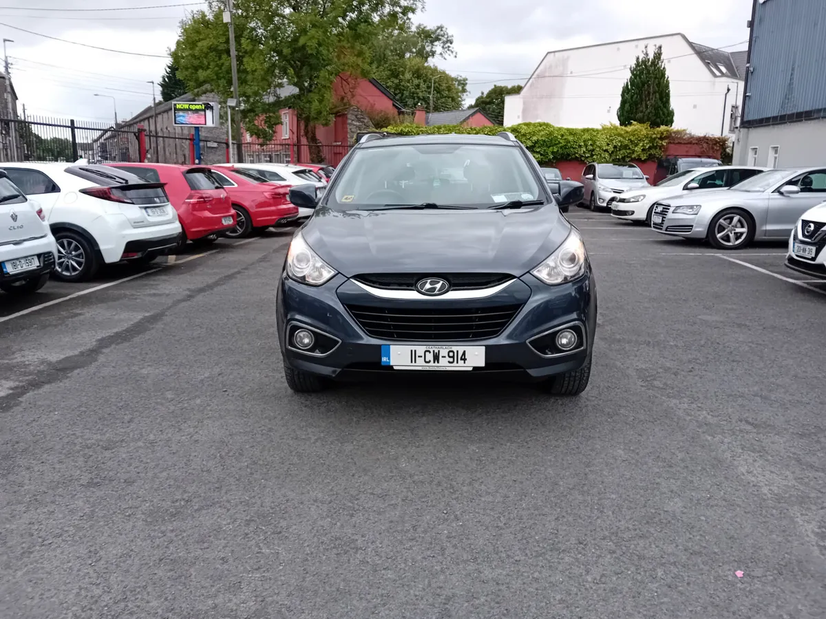 11 HYUNDAI IX 35,1.7 CRDI SUV € 850 BUYS - Image 2