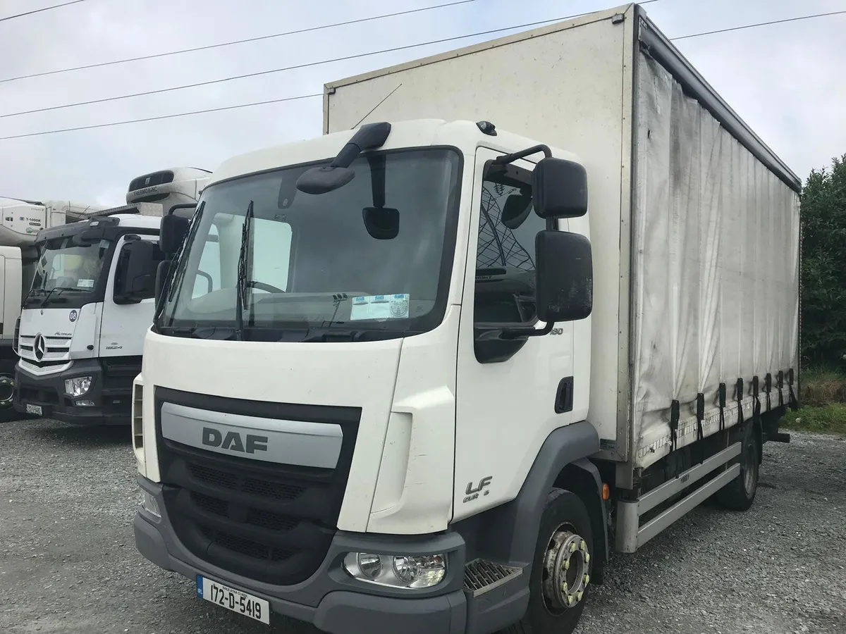 2017 DAF LF 12 ton Curtain Side - Image 1