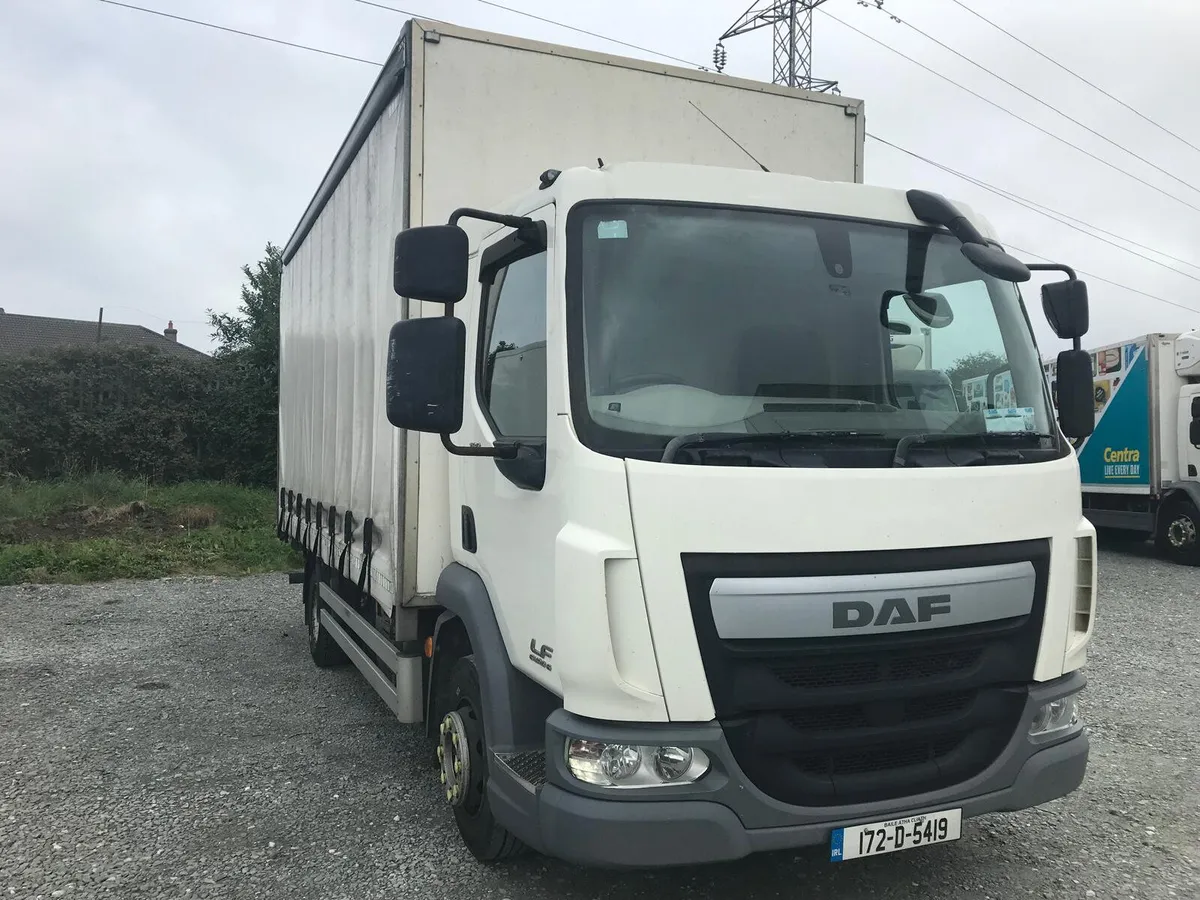2017 DAF LF 12 ton Curtain Side - Image 4