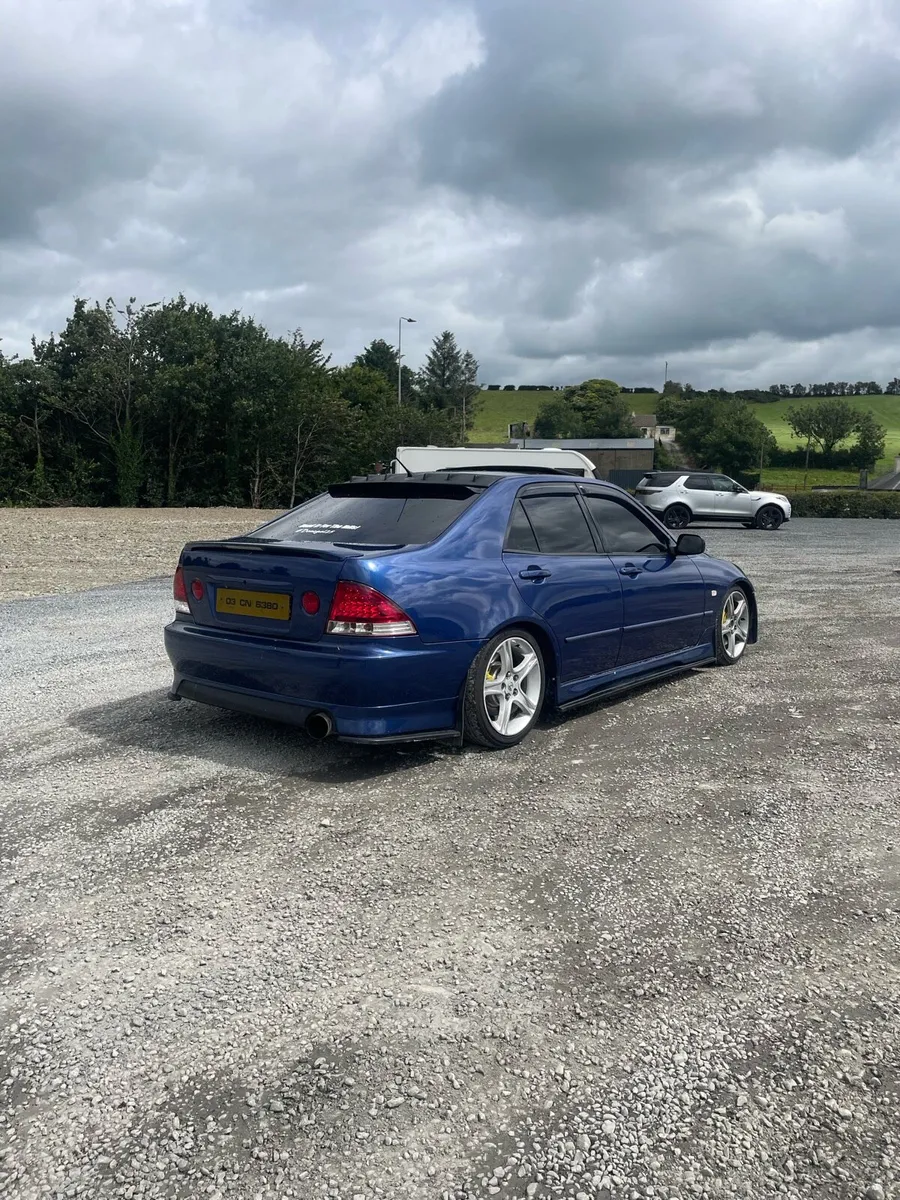 Is200 sport - Image 4