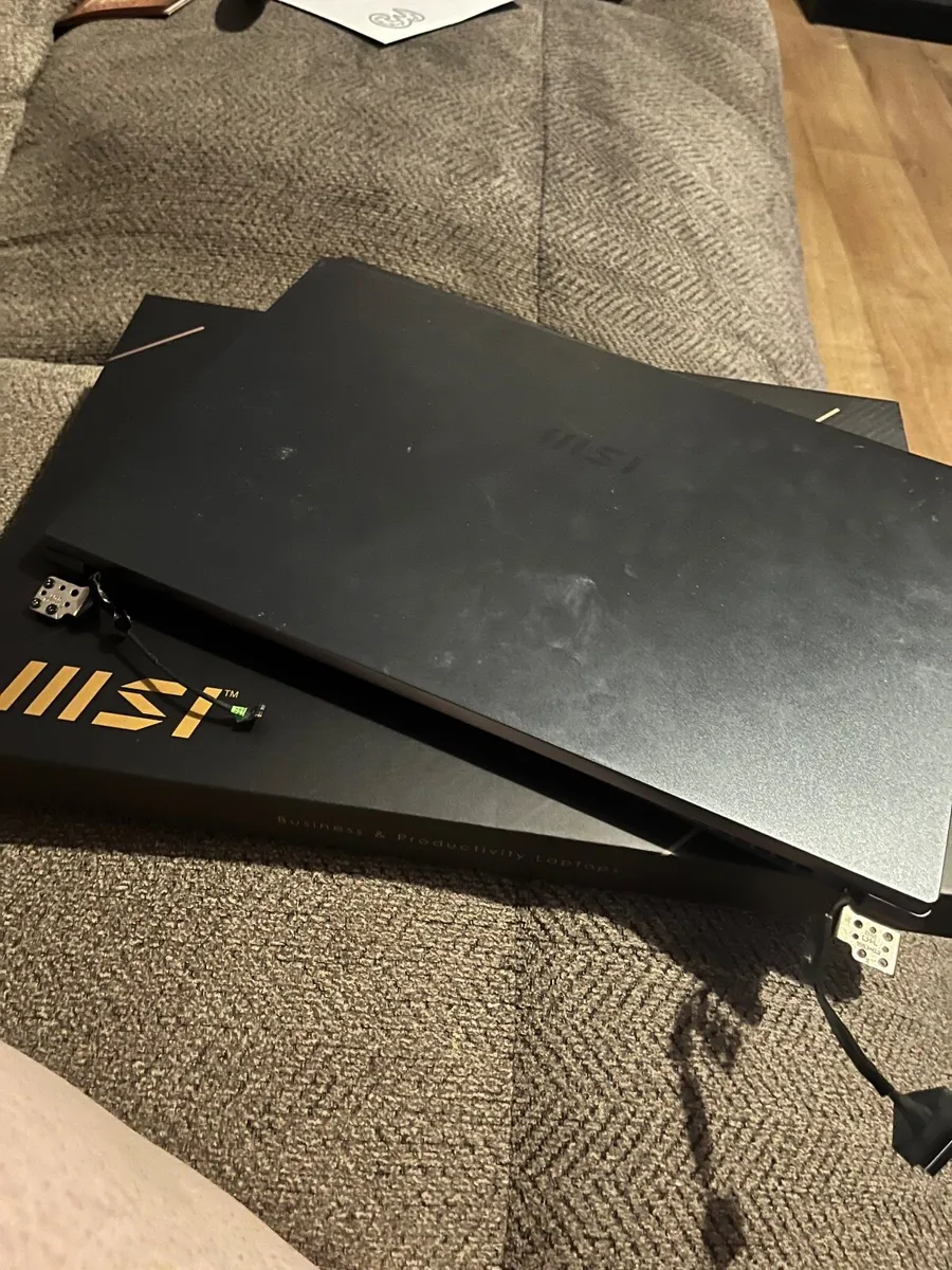 Laptop for parts MSI prestige 15 - Image 4