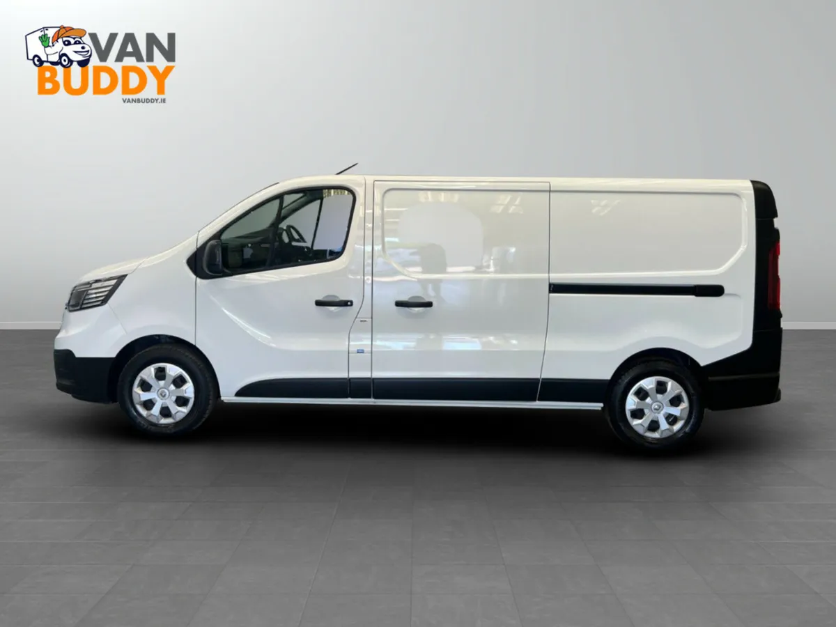 Renault Trafic 2.0 dCi Blue 30 Business LWB Euro 6 - Image 2