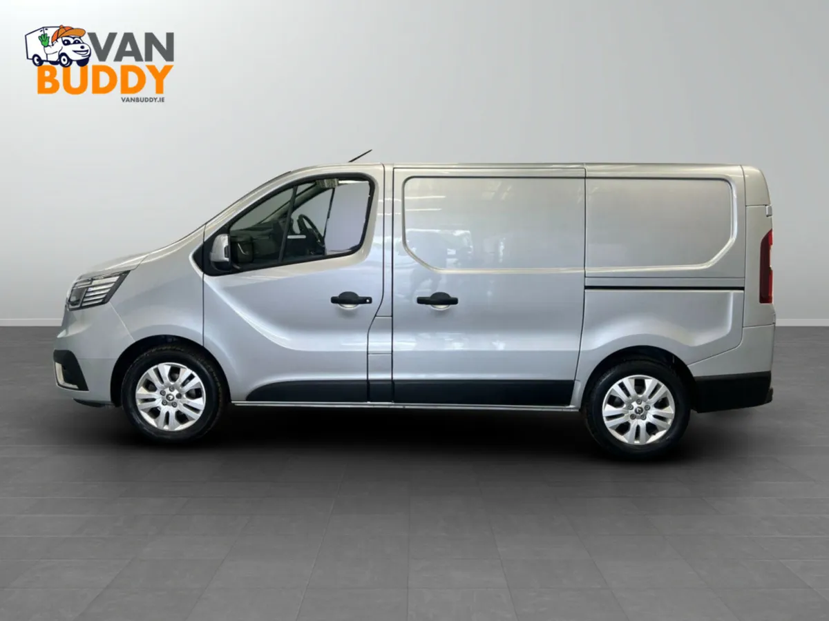 Renault Trafic 2.0 dCi Blue 28 Sport SWB Euro 6 (s - Image 2