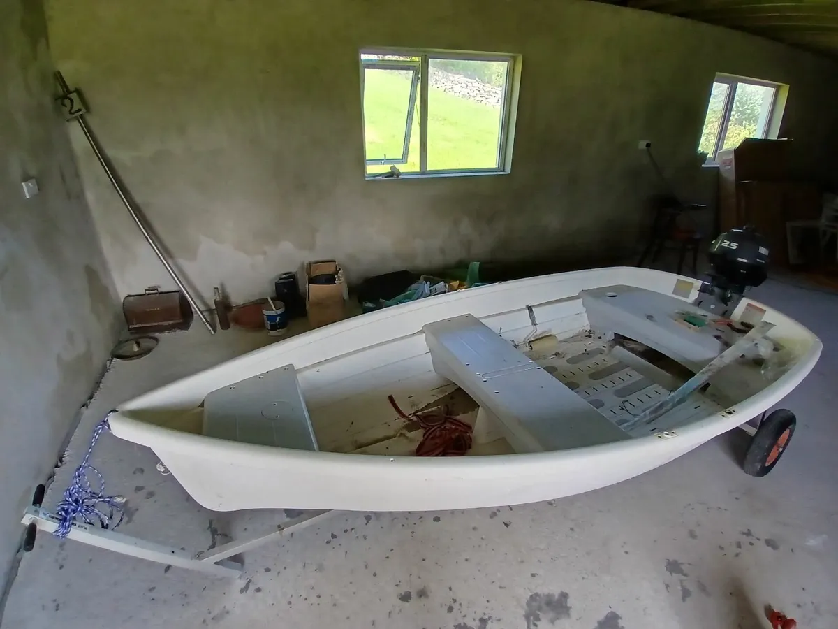 Walker Bay 10 Boat - Image 2