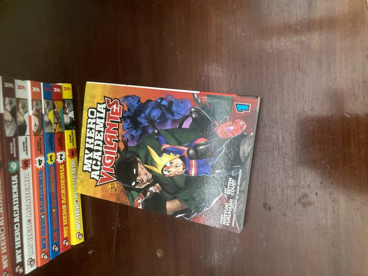 Books - Image 4