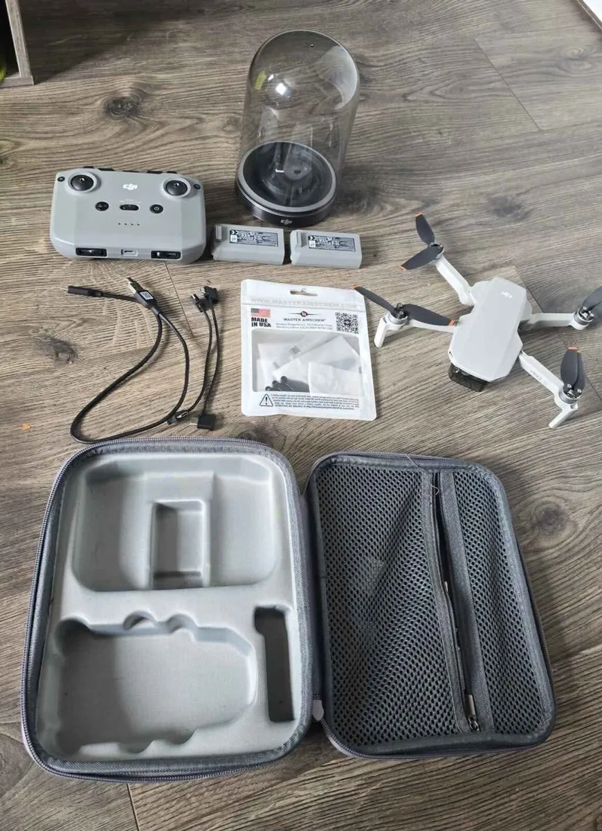 DJI Mini 2SE - Selling due to upgrade.