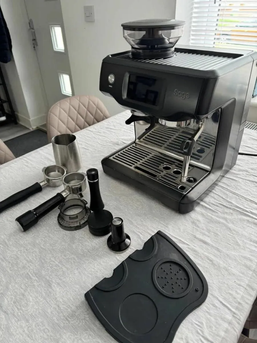 Sage The Barista Touch SES880 – Black - Image 1