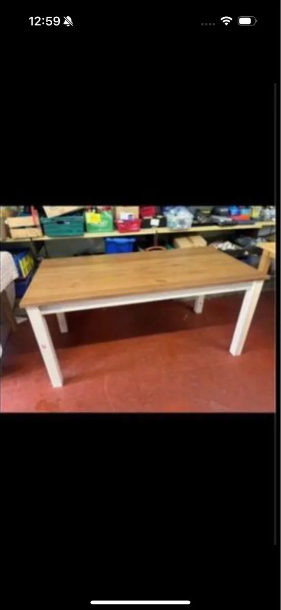 Kitchen table - Image 1