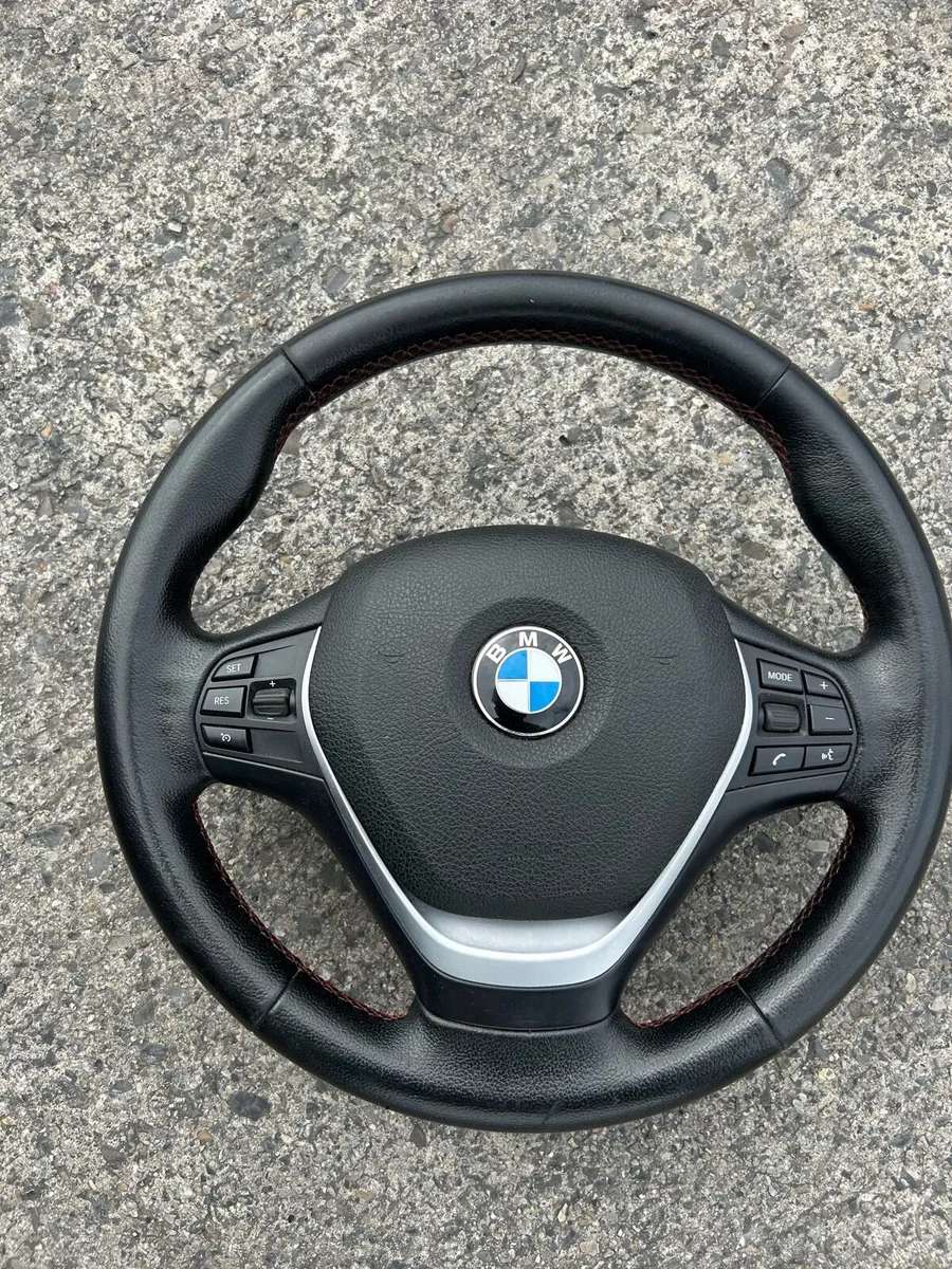 F30 Steering wheel - Image 1