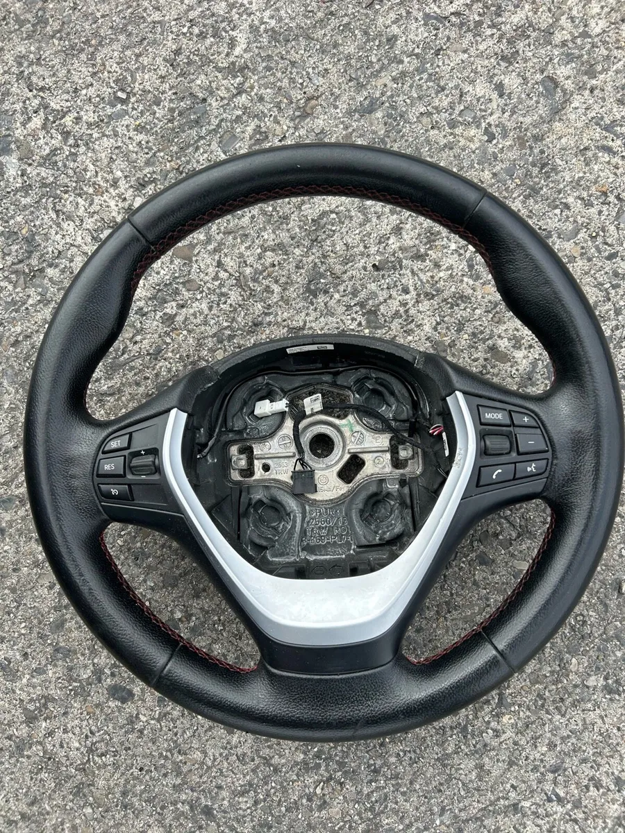 F30 Steering wheel - Image 2