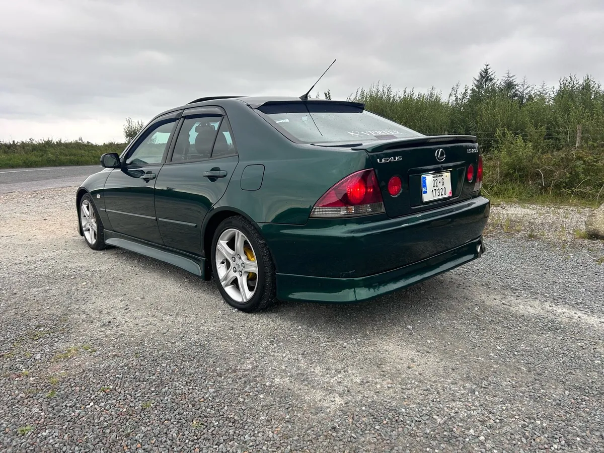 Is200 sport - Image 4